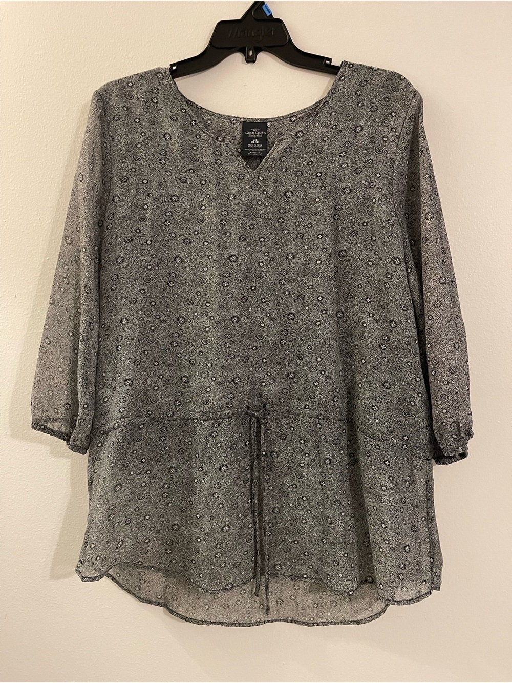 Faded Glory Gray Floral Sheer Peplum Tunic
